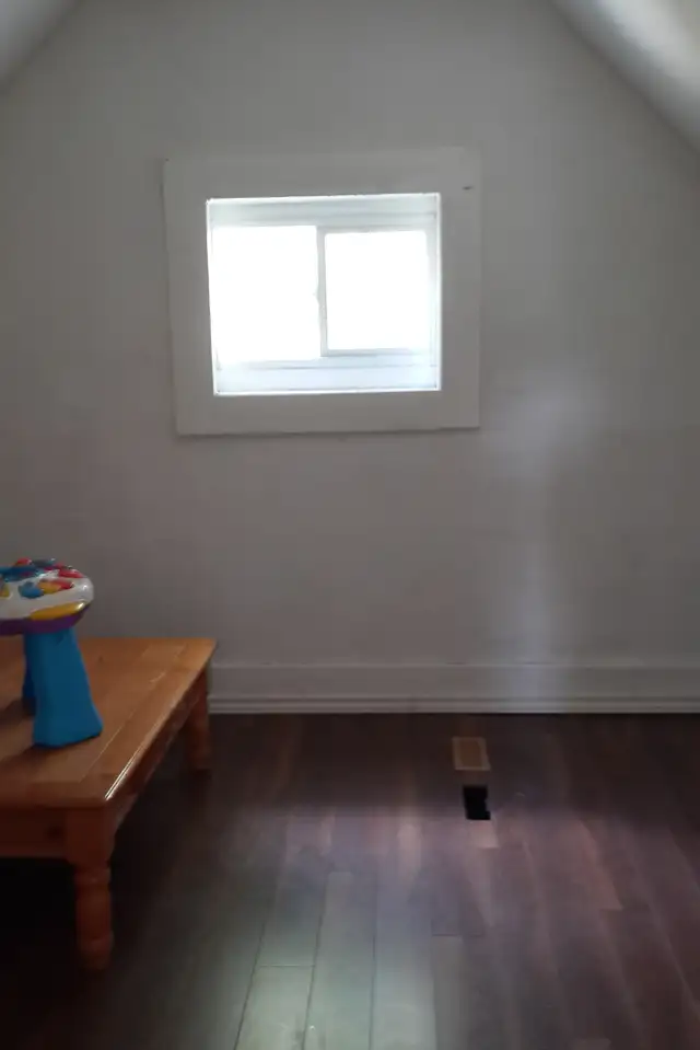 3-bedroom house in washington park ,Regina for rent - Photo 7