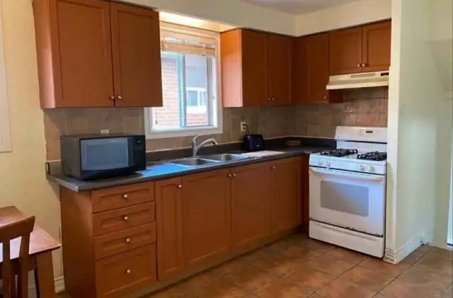 two bedrooms large private unit for rent for June 1 - Photo 2