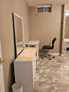 Spacious 1 Bedroom, 1 Bath, 1 Parking, Basement Apartment - Photo 8