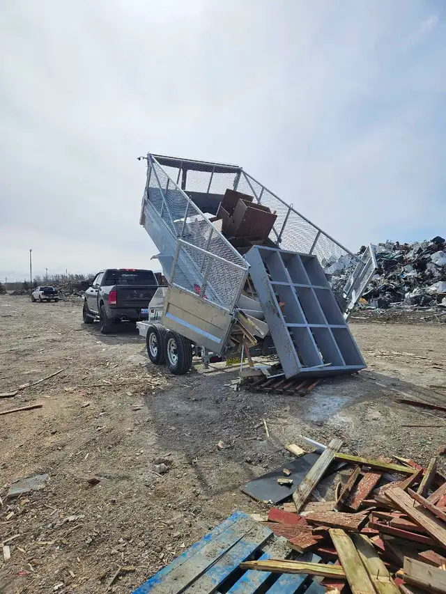 garage clean out/estate sale - Photo 4