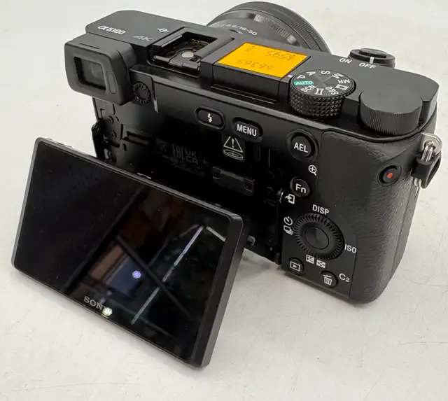 Sony Mirrorless A6100 Camera with 16-50mm Lens - Photo 4