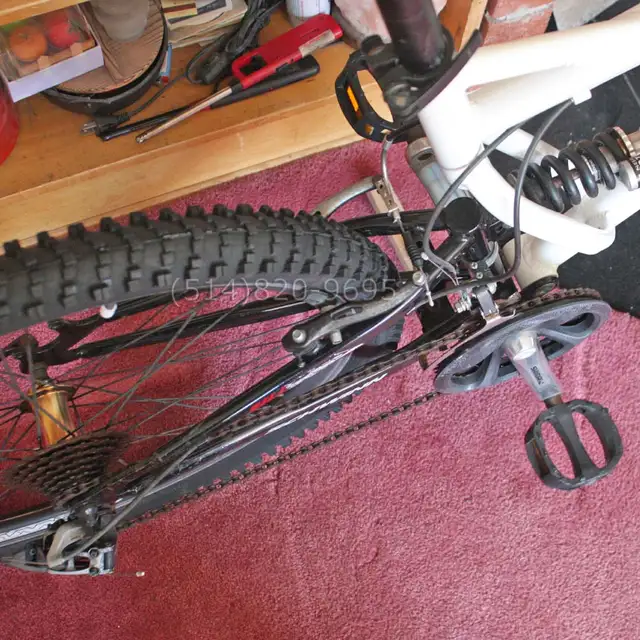 Vélo montagne Schwinn Graft Pro freins disque et fourche lockout - Photo 5