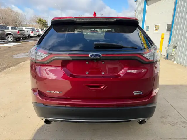 2016 Ford Edge SEL AWD - Photo 12