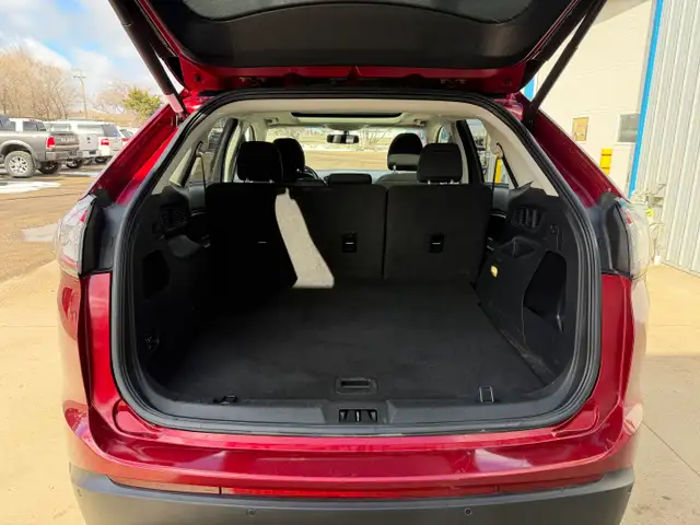 2016 Ford Edge SEL AWD - Photo 13