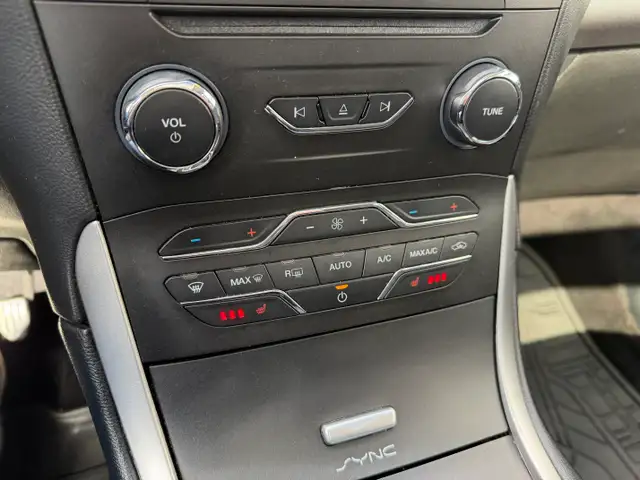 2016 Ford Edge SEL AWD - Photo 23