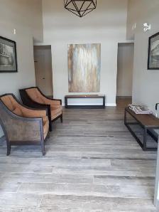Luxury 1 Bedroom   Den Apartment in Exeter - 6 Appliances - Photo 7