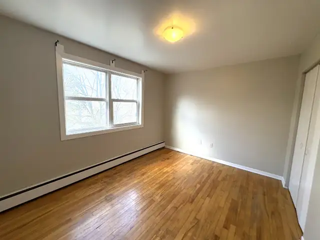 26-020 Spacious 1 bed apartment - Heat HW & Water Inc! - Photo 5