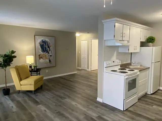 2 Bedroom Apt. in Stettler - Photo 3