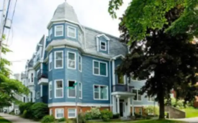 19-031 Sunny corner condo in the South End