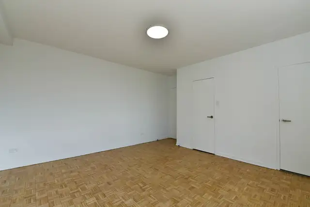 fully renovated 2 bedroom apartment in Outremont - ID 2378 - Photo 8