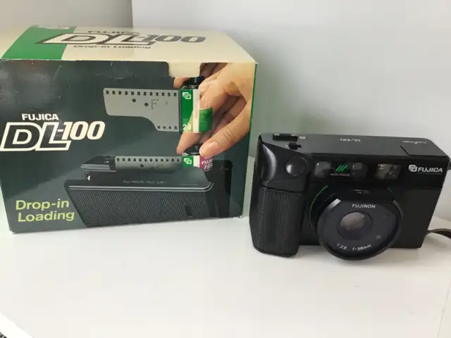 FUJICA DL-100 DROP-IN LOADING CAMERA