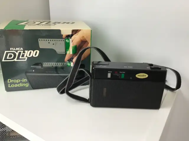 FUJICA DL-100 DROP-IN LOADING CAMERA - Photo 2