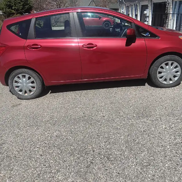 Nissan versa note - Photo 2