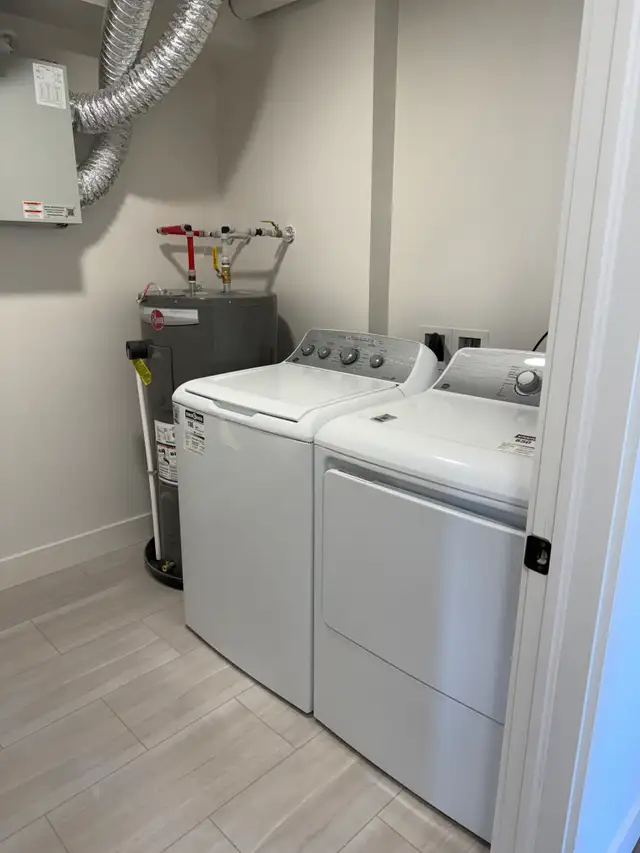 100 Clark Apt 102 - Photo 3