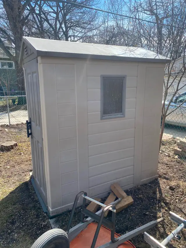 4 by 7 storage shed $550 OBO - Photo 2