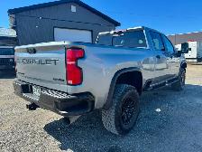 2025 Chevrolet Silverado ZR2 - Photo 3
