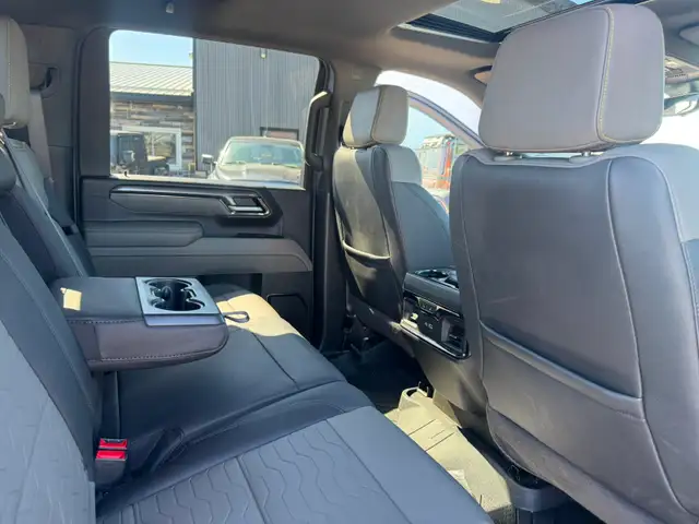 2025 Chevrolet Silverado ZR2 - Photo 14