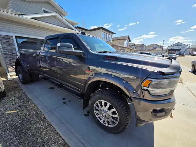 2021 RAM 3500 LARAMINE CREW CAB NIGHT EDITION 4X4 - Photo 3