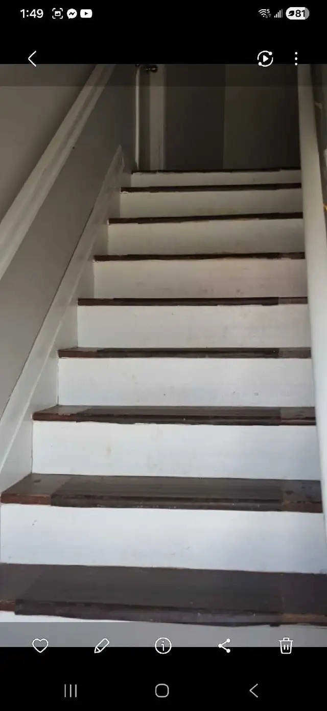 Two bedroom unheated partially furnished apt - Photo 10