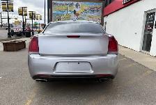 2018 Chrysler 300 300S RWD - Photo 8