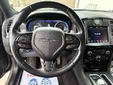 2018 Chrysler 300 300S RWD - Photo 18