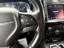 2018 Chrysler 300 300S RWD - Photo 22