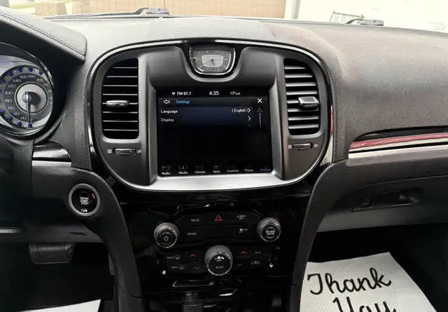 2018 Chrysler 300 300S RWD - Photo 23