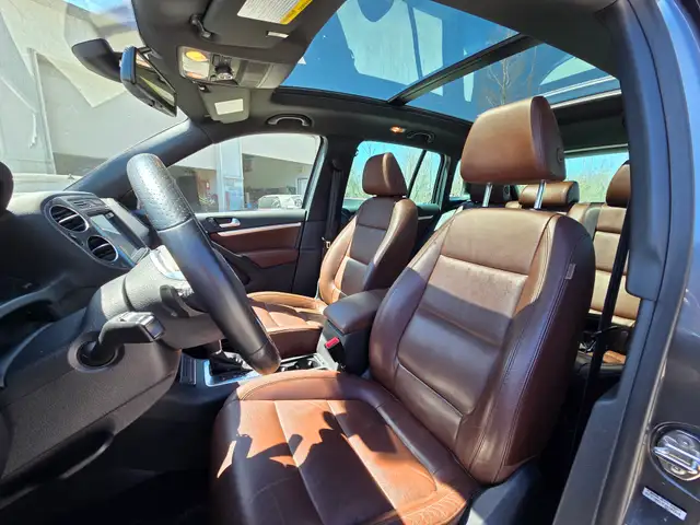 2014 Volkswagen Tiguan - Fully loaded, clean carfax, low mileage - Photo 10