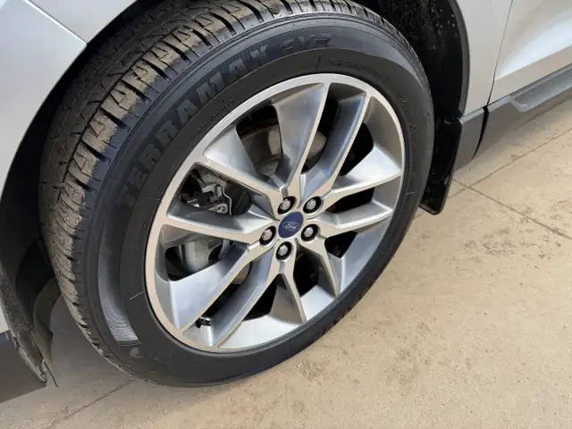 2020 Ford Edge SEL AWD - Photo 3