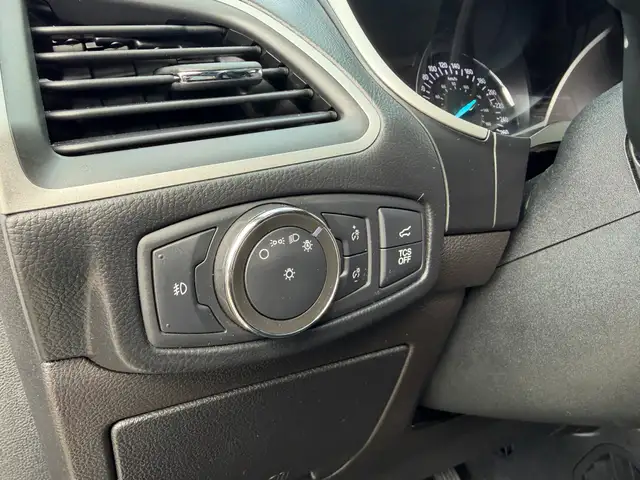 2020 Ford Edge SEL AWD - Photo 17