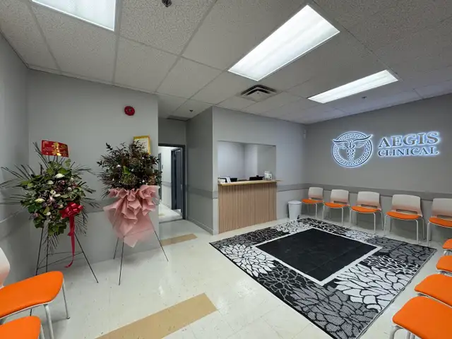 Prime Clinic Room for Rent – Chinatown, all inclusive, amenities - Photo 2