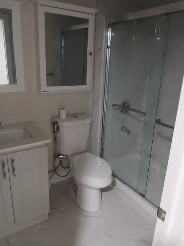 SPACIOUS 2 BDRM & 2 WRM BASEMENT APARTMENT FOR RENT IN BRAMPTON - Photo 28