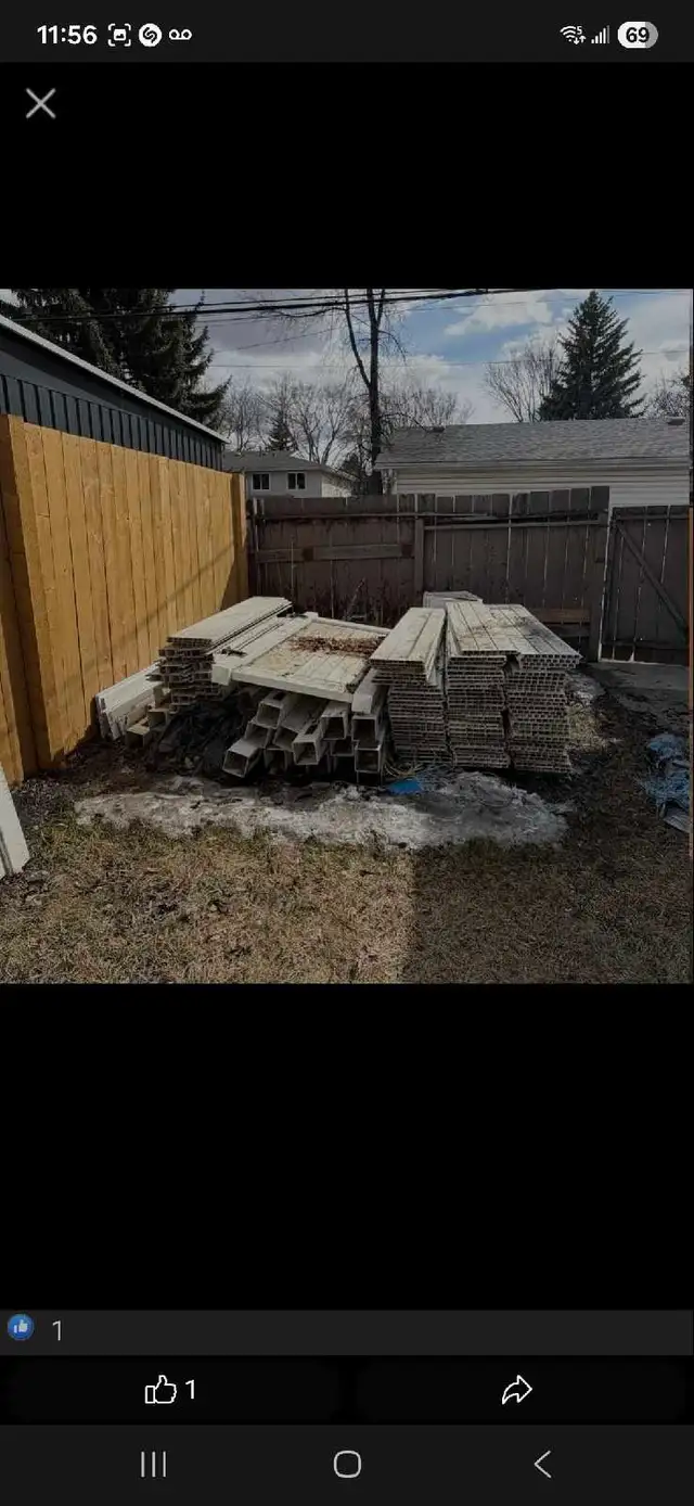 vinyl fencing - Photo 2