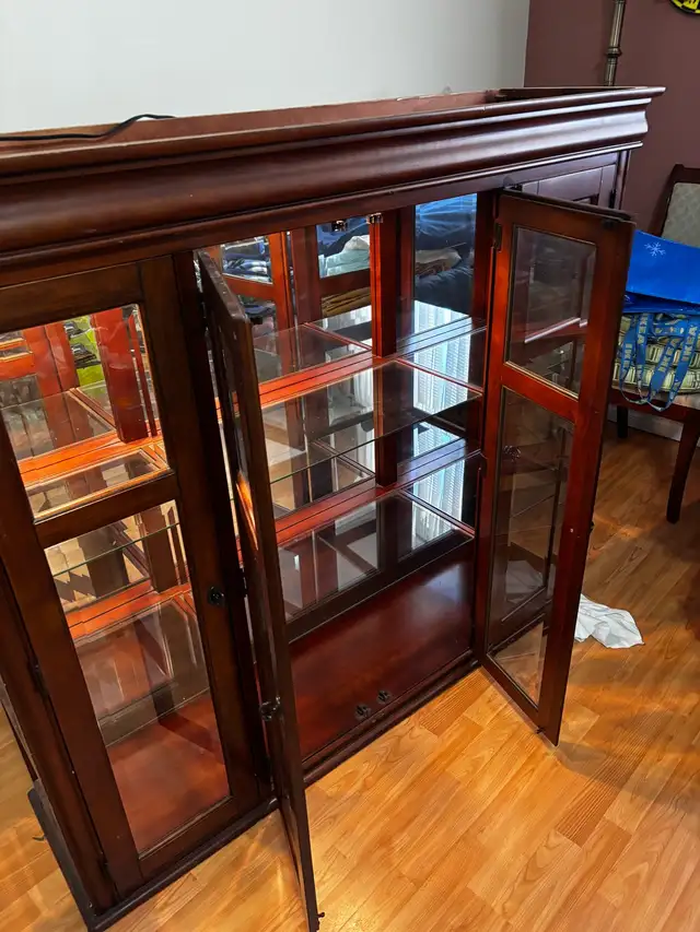 cabinet vitré - Photo 2