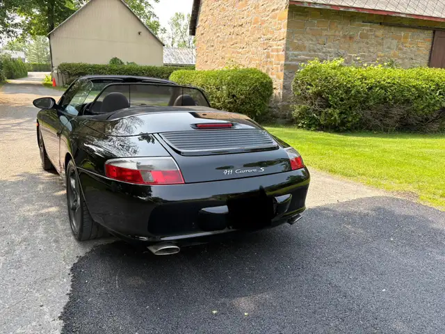 Porsche Carrera 911 2002 - Photo 2