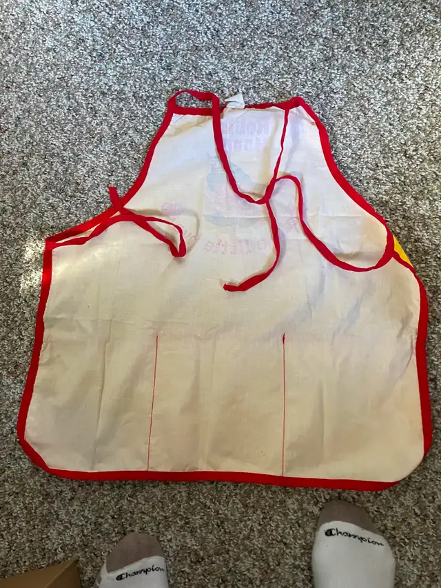 for sale vintage Robinhood flour bake a little love apron - Photo 6