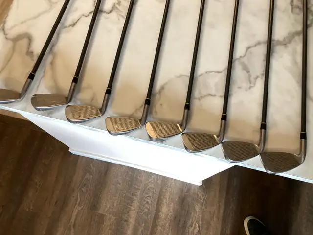 complete set golf clubs, bag, and accessories - Photo 4