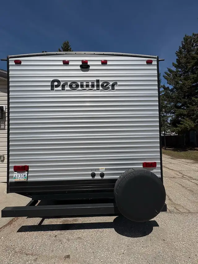 2020 Prowler travel trailer - Photo 2