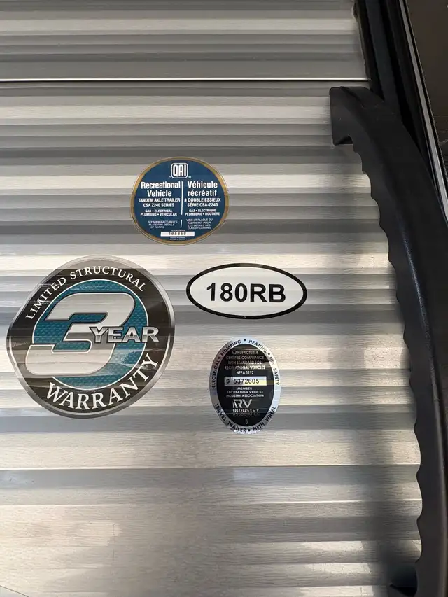 2020 Prowler travel trailer - Photo 5