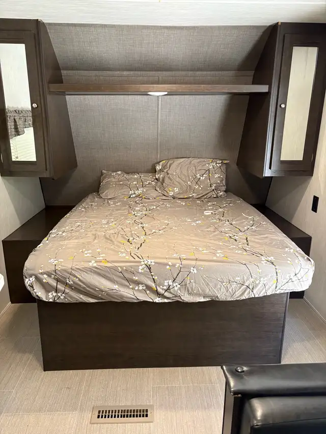 2020 Prowler travel trailer - Photo 6