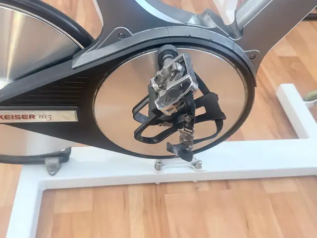 Keiser m3 spin bike - Photo 3