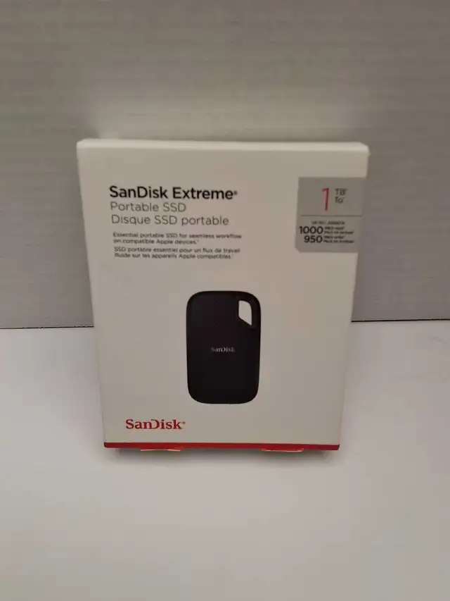 Sandisk Extreme 1TB Portable SSD NEW
