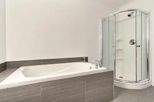 Superbe 4 1/2   Bureau , LÉVIS, (St-David) 3ème étage. - Photo 12