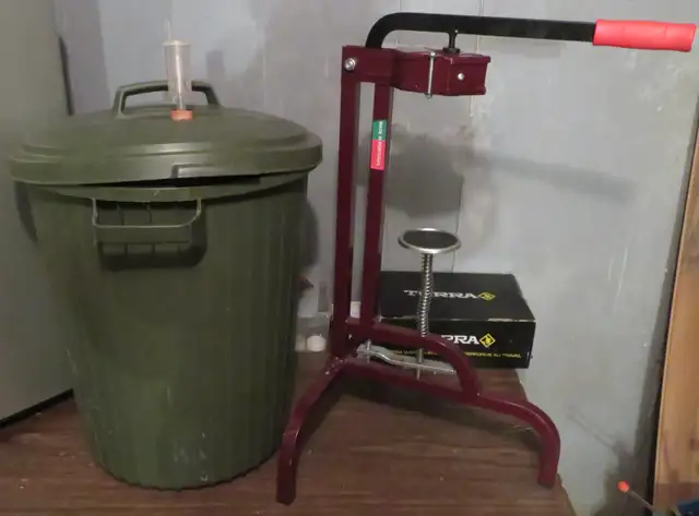 WINE MAKING SUPPLIES - Photo 2