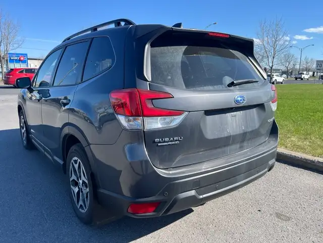 2022 Subaru Forester Touring // CAMÉRA DE RECUL, BANC CHAUFFANT, - Photo 4