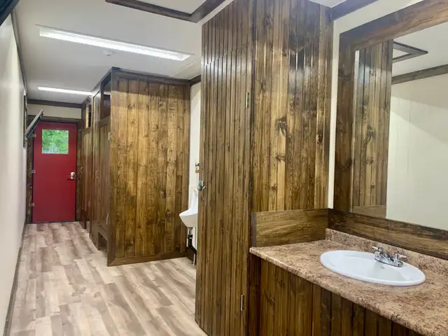 Housekeeping & Facilities Attendant - Photo 3