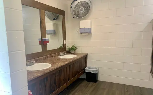 Housekeeping & Facilities Attendant - Photo 4