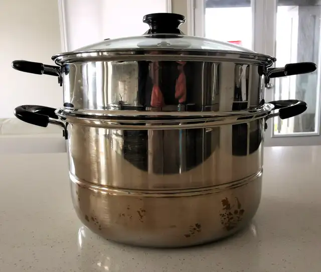 Stainless Steel Pot with Steamer - Photo 2