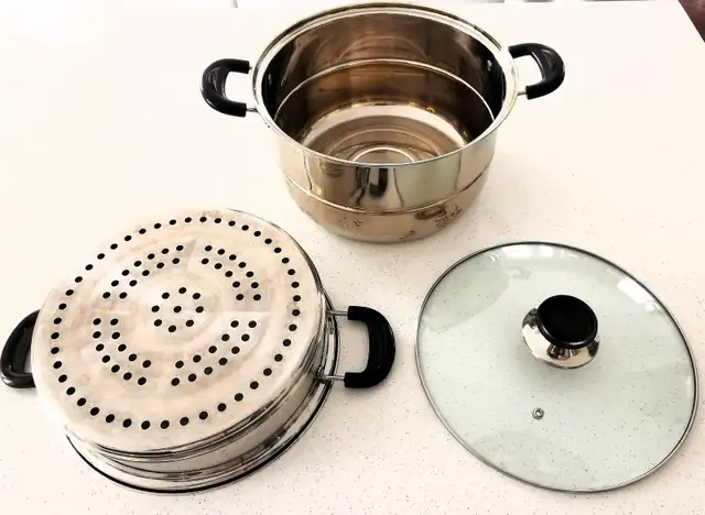 Stainless Steel Pot with Steamer - Photo 3