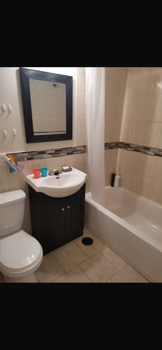 3 1/2 à louer 1er juillet - Photo 3